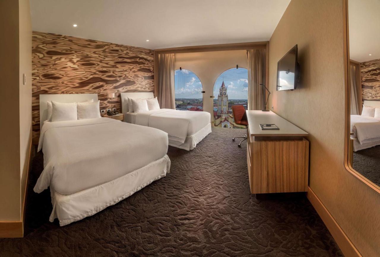 Doubletree By Hilton Iquitos Hotel Екстериор снимка