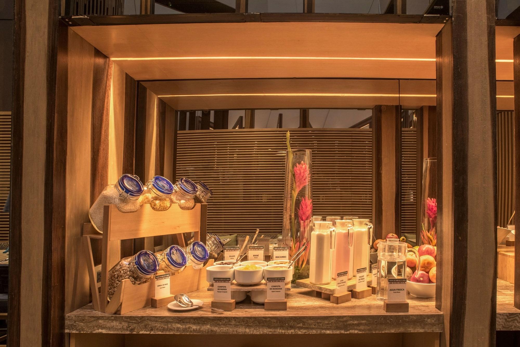 Doubletree By Hilton Iquitos Hotel Екстериор снимка